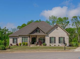 121 Hollow Ridge Cir, Huntsville, AL 35811