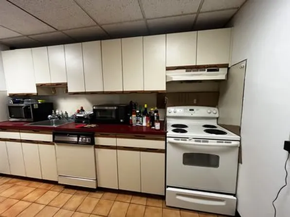 11 Stearns Rd, Brookline, MA