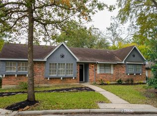 27113 Lana Ln, Conroe, TX 77385