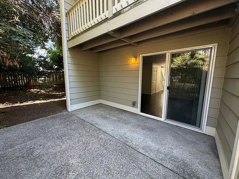 Prestige Townhomes: Stylish 2-Bedroom Living in the Heart of Puyallup — Photo 19