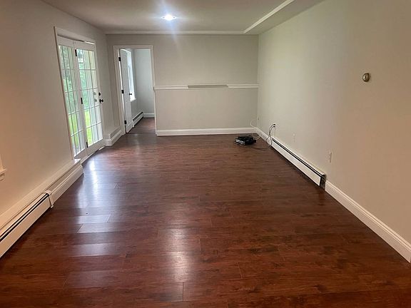 3rd image of 22 Alberta Dr #2