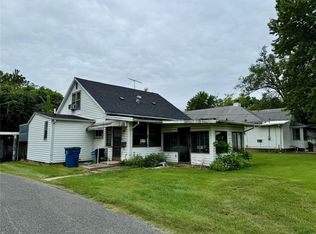 451 Valley Ln, Collinsville, IL 62234