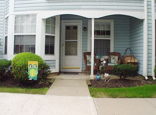 33 Oswestry Way, Somerset, NJ 08873