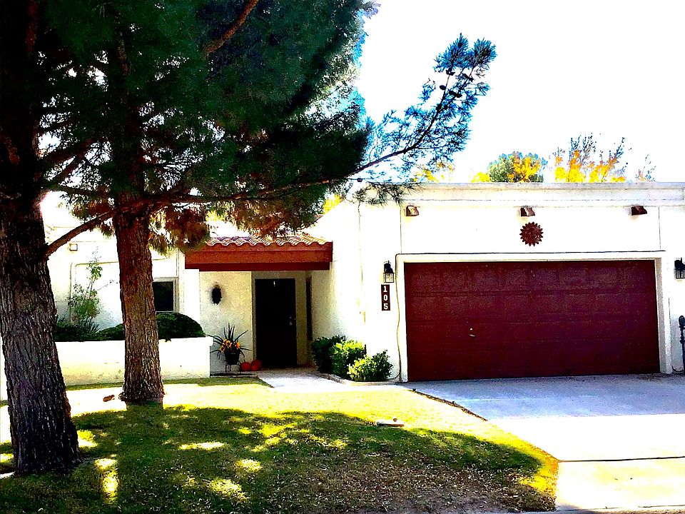 1st image of 105 Casas Bella Ln