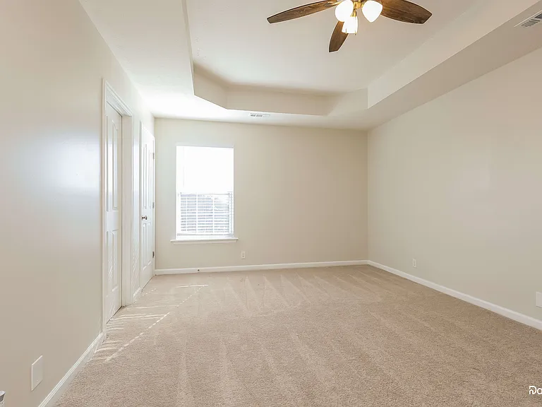 1133 Geneil Ln — Photo 10