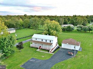 566 Border Rd, Kearneysville, WV 25430