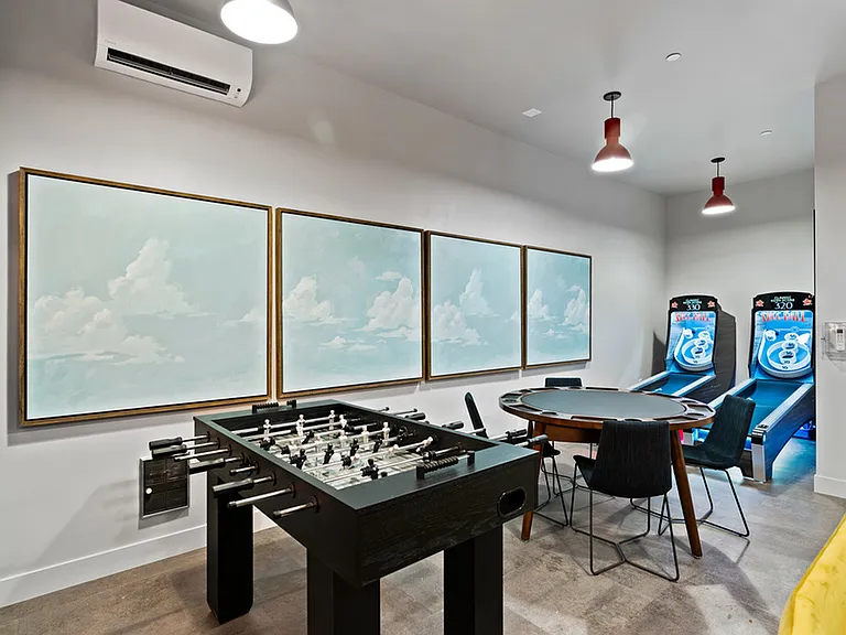 Game Lounge