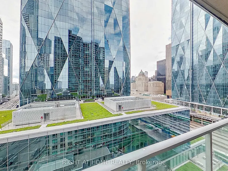 18 Yonge St #1813 — Photo 27