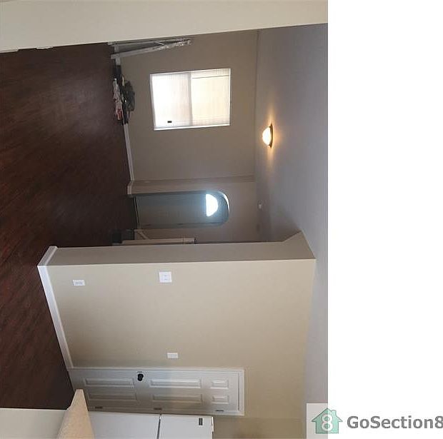 2nd image of 728 N 48th St