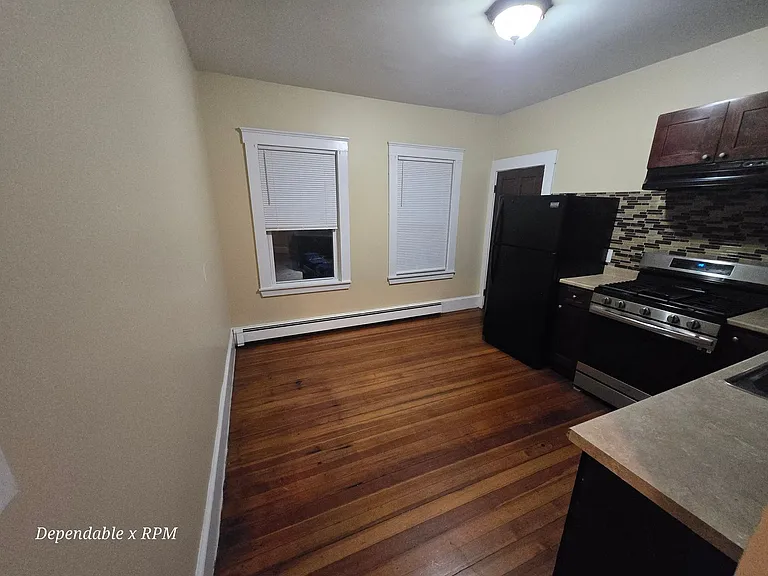 735 Washington St #2 — Photo 7