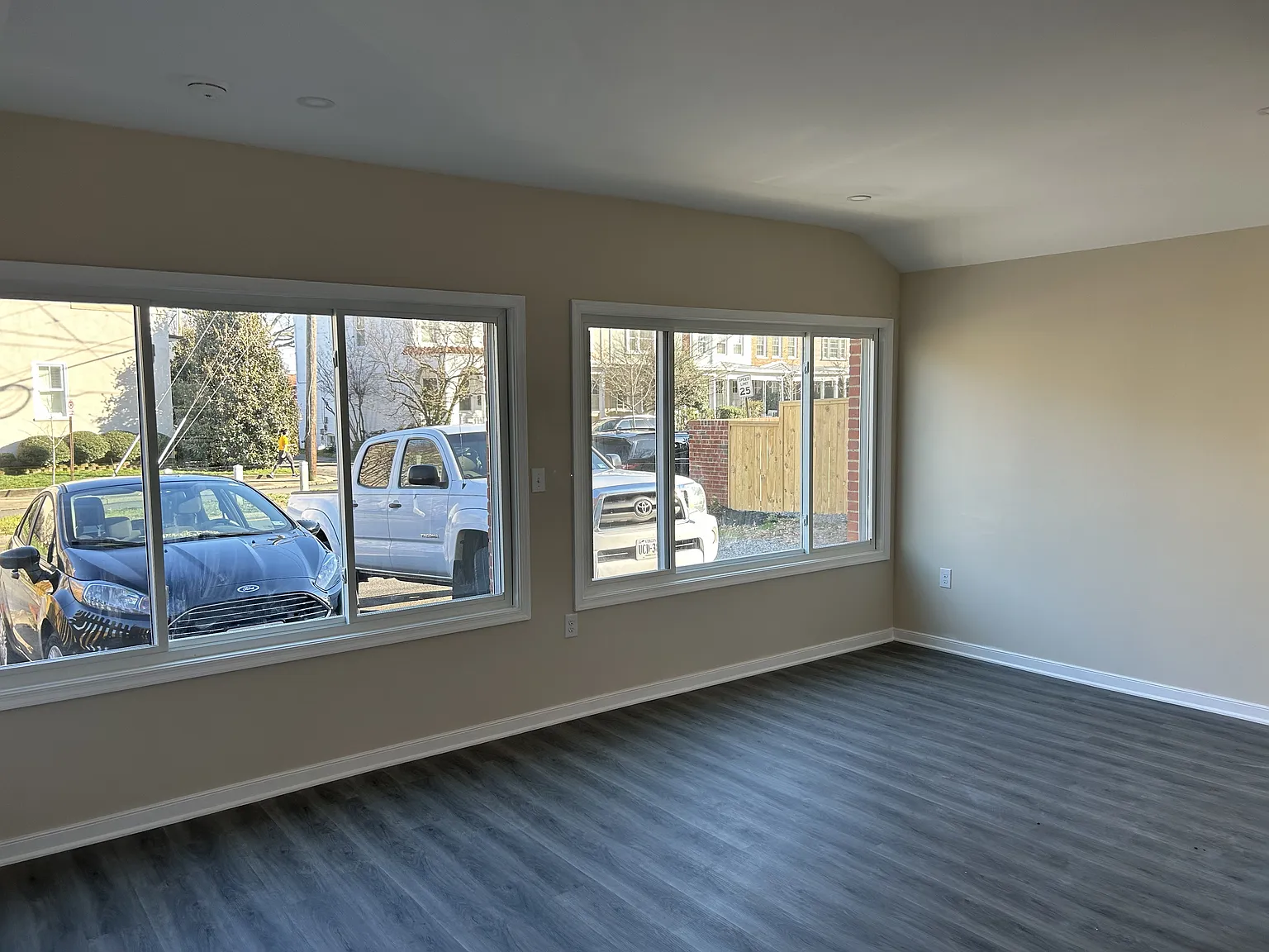 Studio, 460 sqft, $1,295 — Photo 2