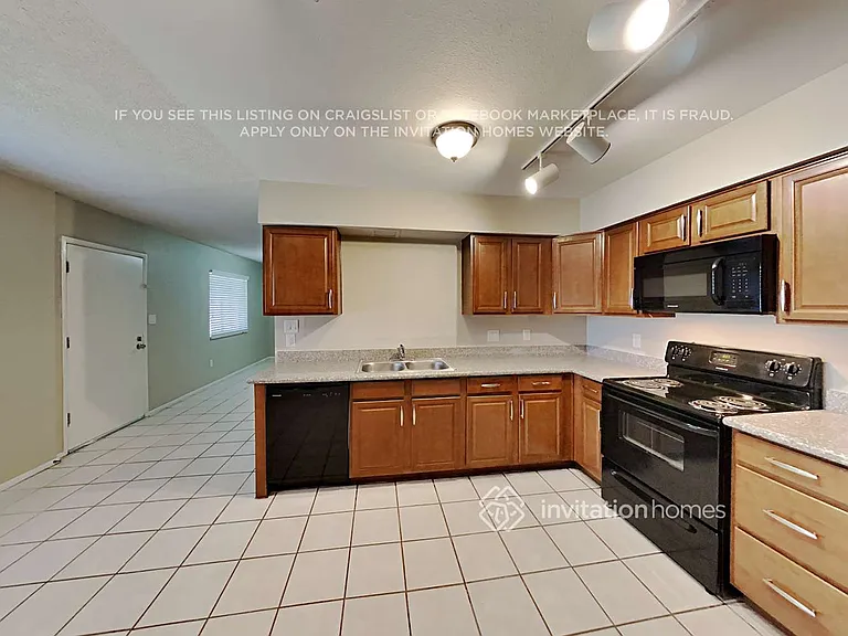 3743 W Gelding Dr — Photo 9