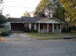 703 Oak Ave, Columbia, MS 39429