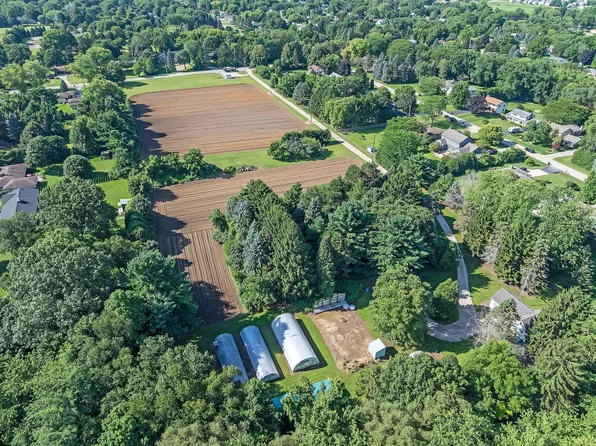 332 4 Mile ROAD, Racine, WI 53402