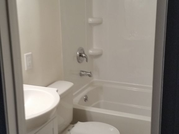 5th image of 531 Buckeye St