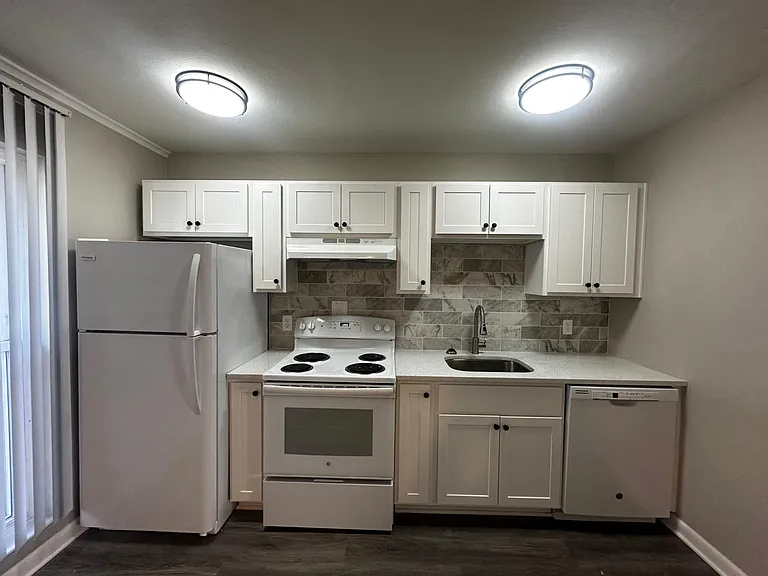 9620 Mason Creek Rd #6 — Photo 3
