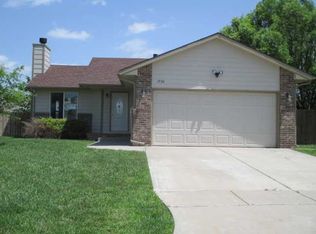 1730 E Winterset Cir, Goddard, KS 67052