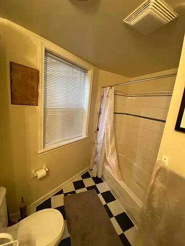 3010 Ellwood Ave #D Photo 1