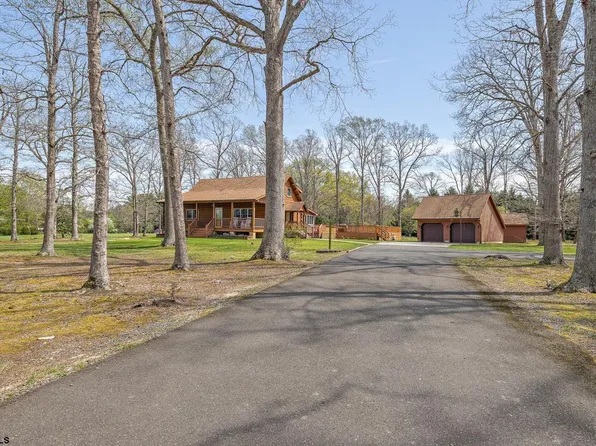 919 Darmstadt Ave, Egg Harbor City, NJ 08215