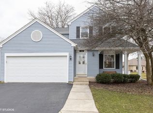 1708 77th St, Naperville, IL 60565