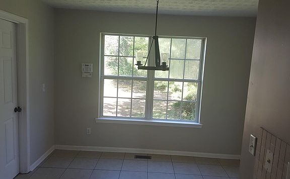 4th image of 1352 Chandler Cove Way