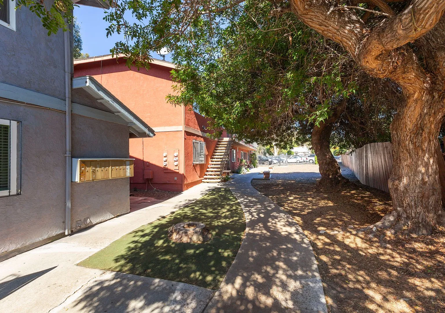 3 bed 2 bath in the heart of San Diego — Photo 3