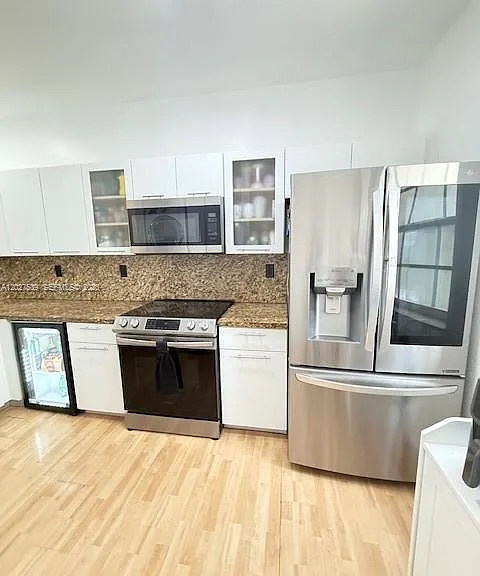 5610 NW 114th Pl #202 — Photo 1