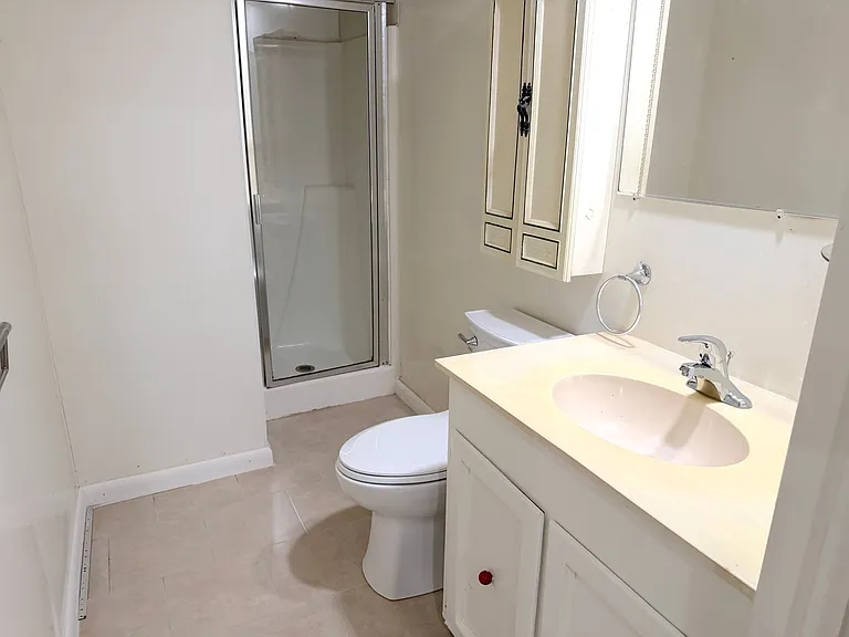534 Glenvale Dr — Photo 18