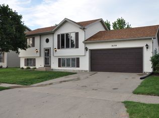 1650 Sunset Dr SW, Le Mars, IA 51031