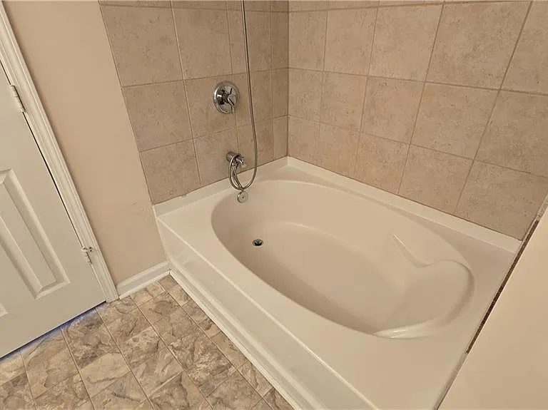 2109 Meadow Peak Rd — Photo 15