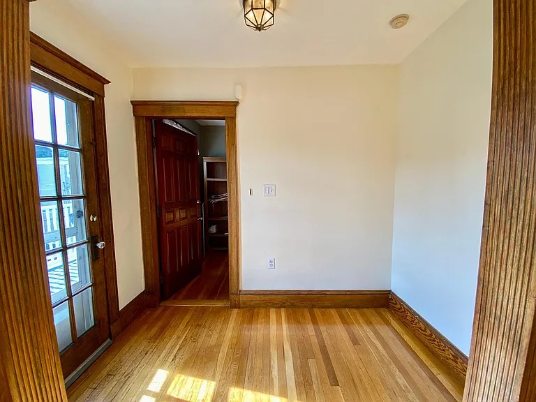 103 Farquhar St #3 — Photo 23