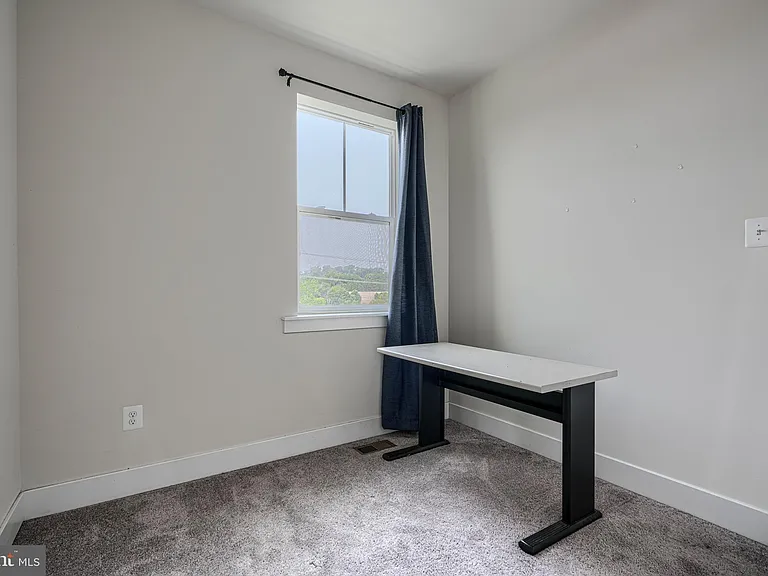 11129 Reisterstown Rd — Photo 17