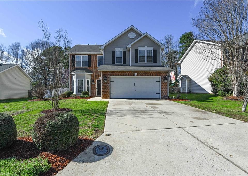 1st image of 4406 Chimney Springs Dr