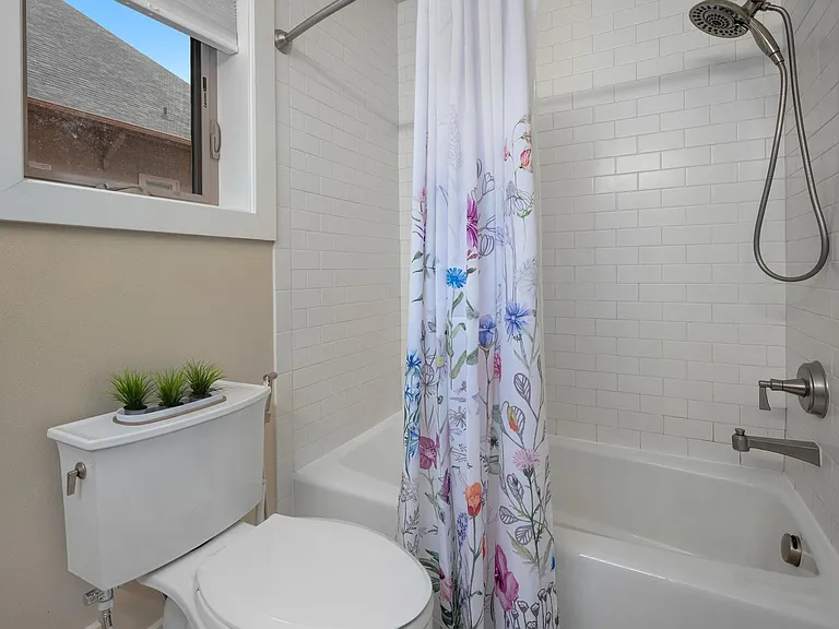 2414 SW Cedar St — Photo 20