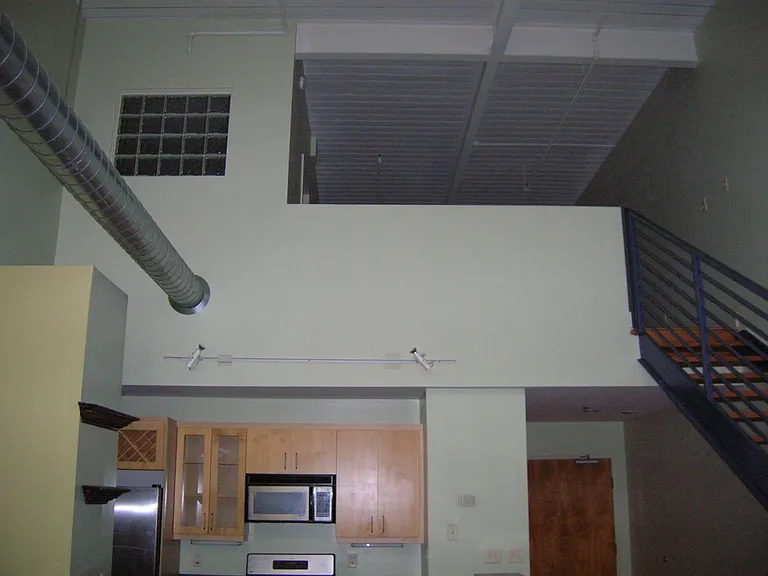790 N Ave NE #106 — Photo 74