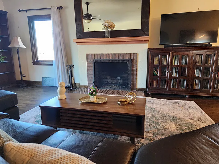 1360 Monaco Pkwy — Photo 8