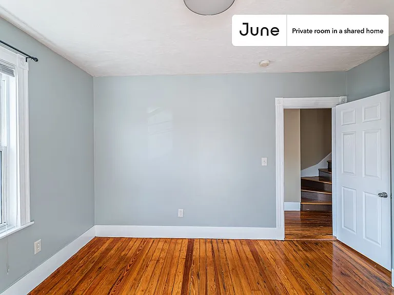6 Haskell St #B — Photo 4