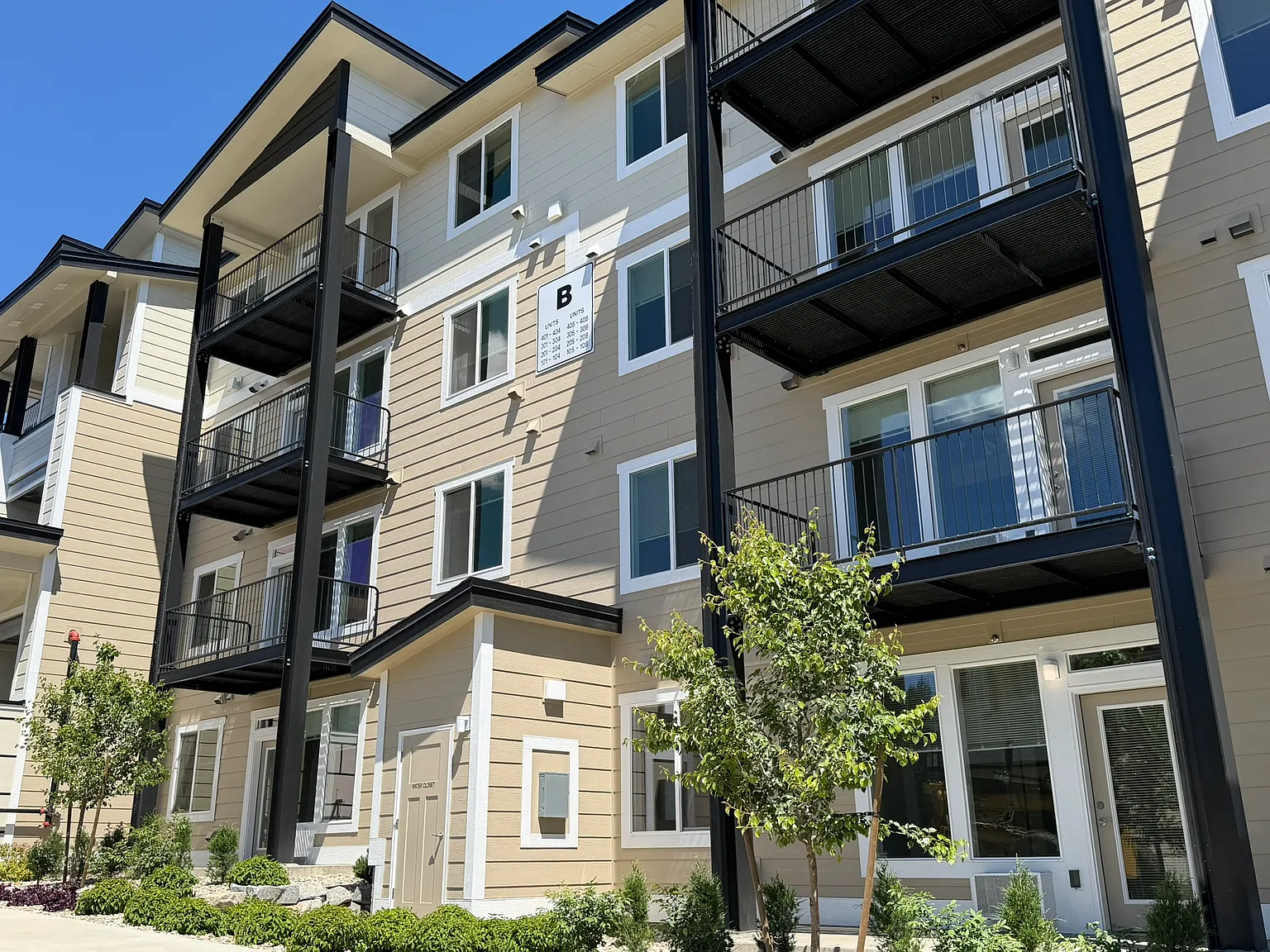 North Woods Apartments — Photo 2