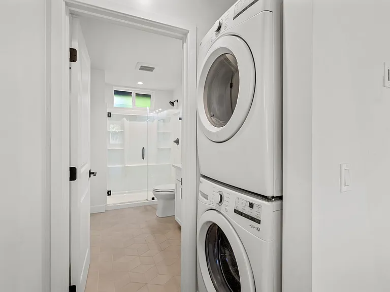 3604 Oleander Dr — Photo 13