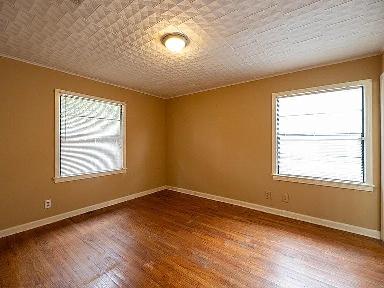 1610-16TH-STREET-bedroom1_02182025