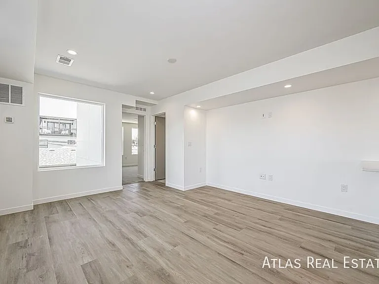 2640 S Delaware St #3 — Photo 8