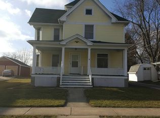 410 S 3rd St, Peotone, IL 60468