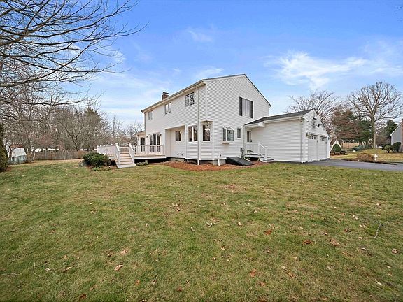 5th image of 35 Linden Park Dr