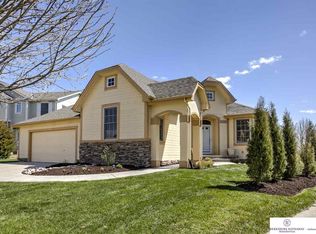 14701 Crown Point Ave, Omaha, NE 68116