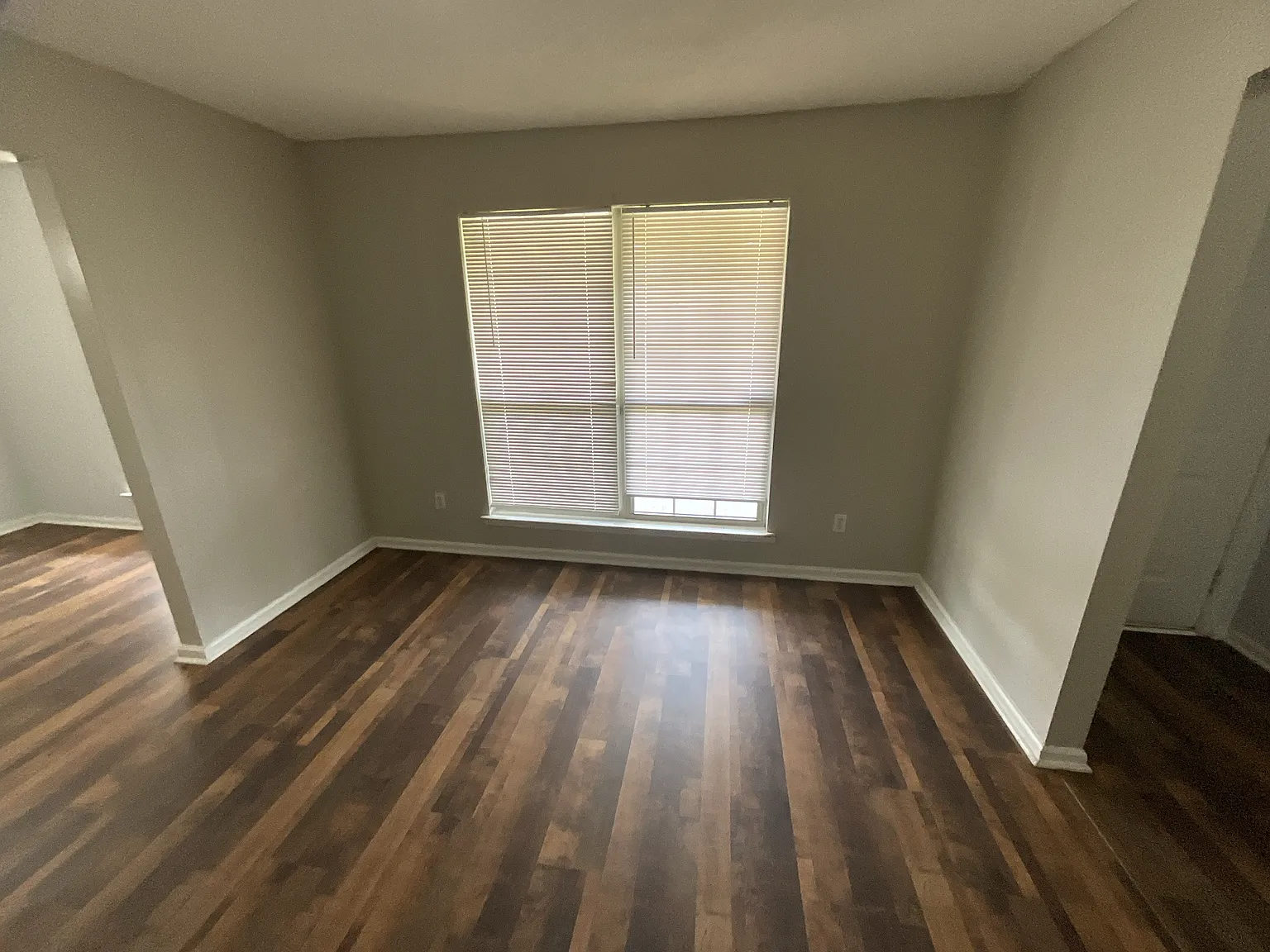 1635 Latham Court — Photo 3