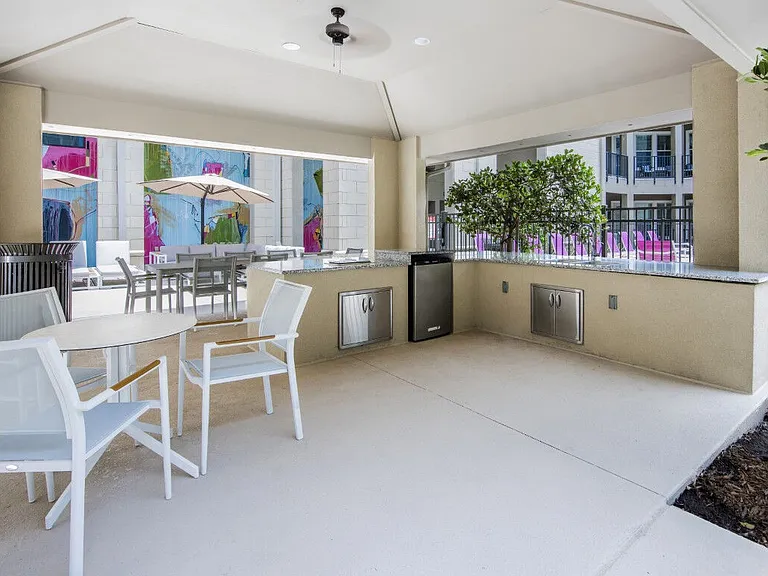 Varela Westshore Apartments — Photo 11