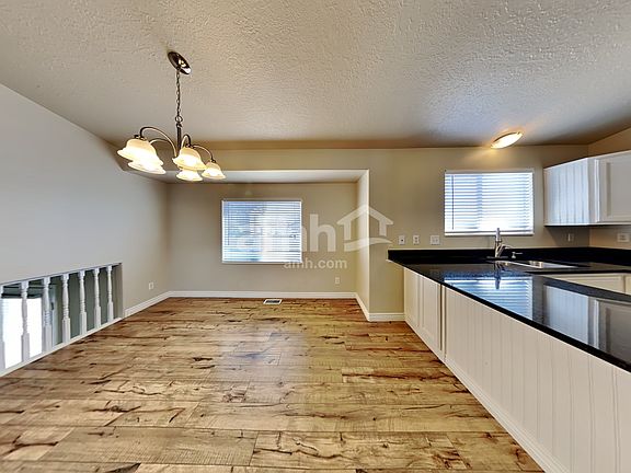 4th image of 2169 W 1520 N