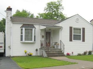 758 Loomis Ave, Peekskill, NY 10566