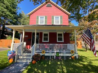 300 10th Ave, East Northport, NY 11731