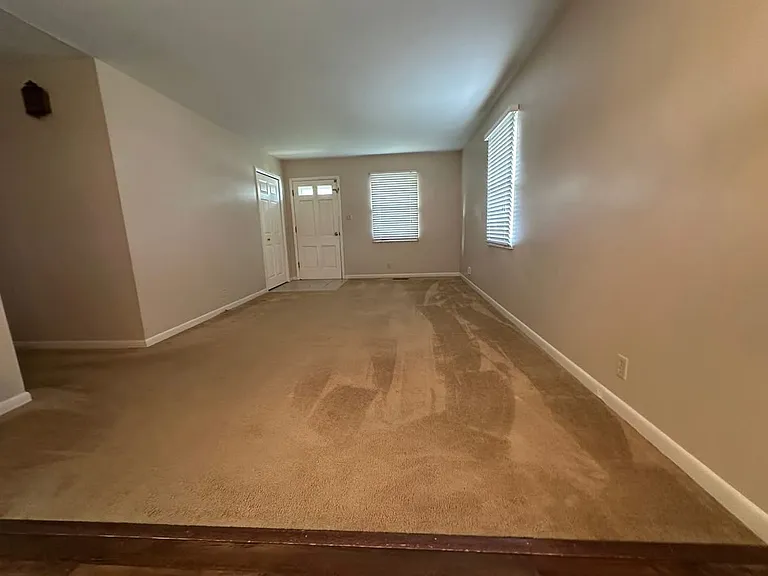 2807 Ashwood Ave #A — Photo 6